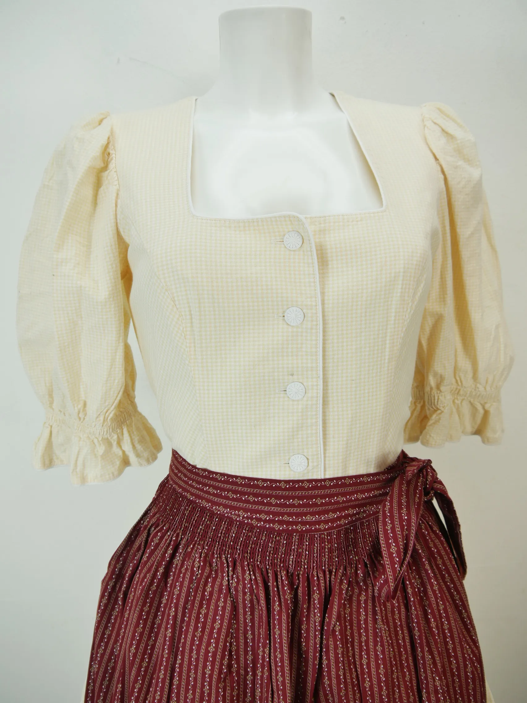 Faszinierend gelb weiß Baumwolle mit Wienernaht süßes Dirndl mit Schürze Gr.38