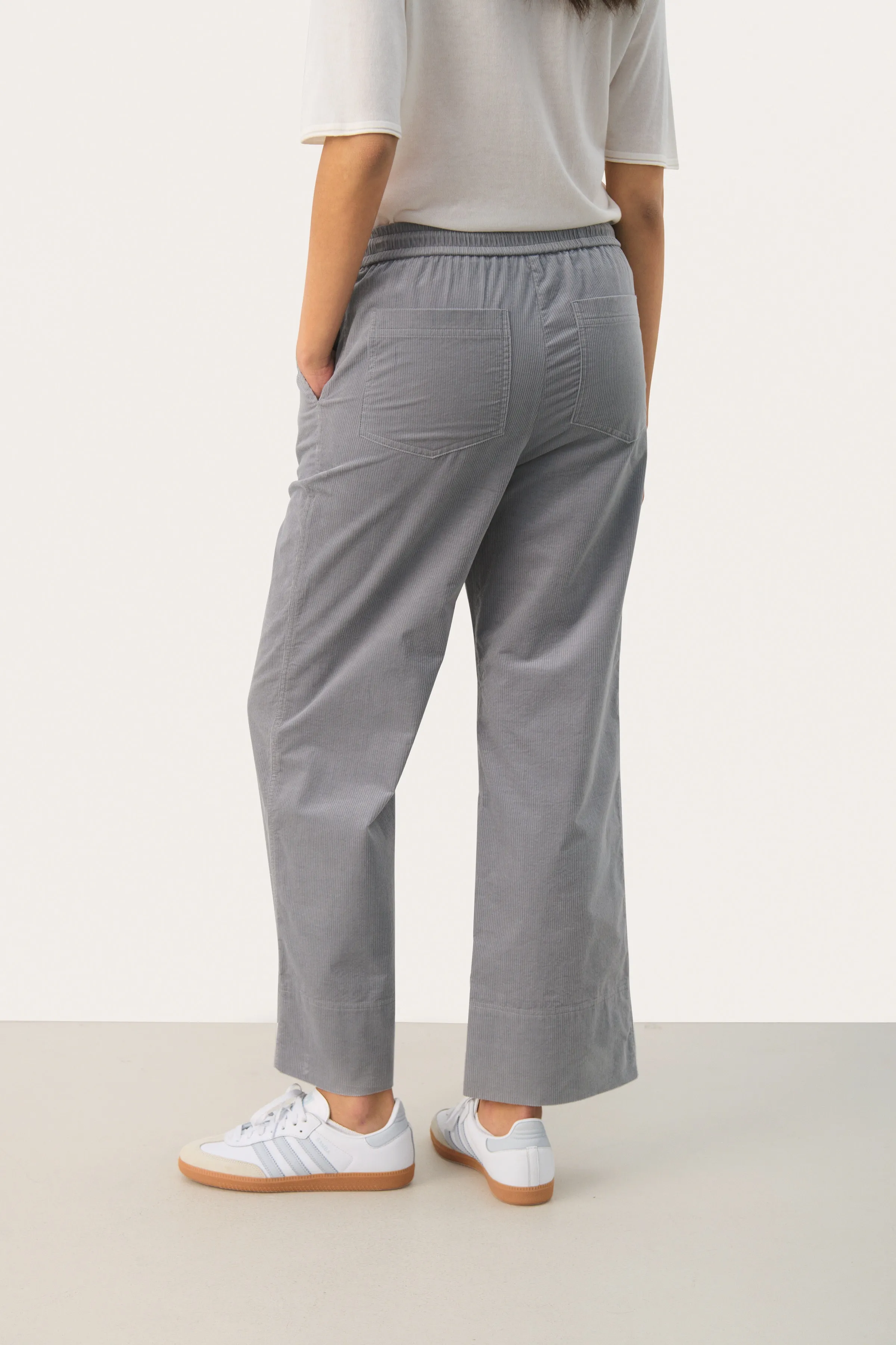 JoniaPW Hose