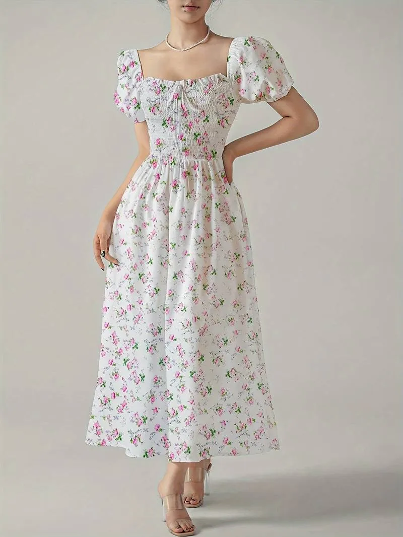 Kleid mit Rüschen und Knopf an der Vorderseite