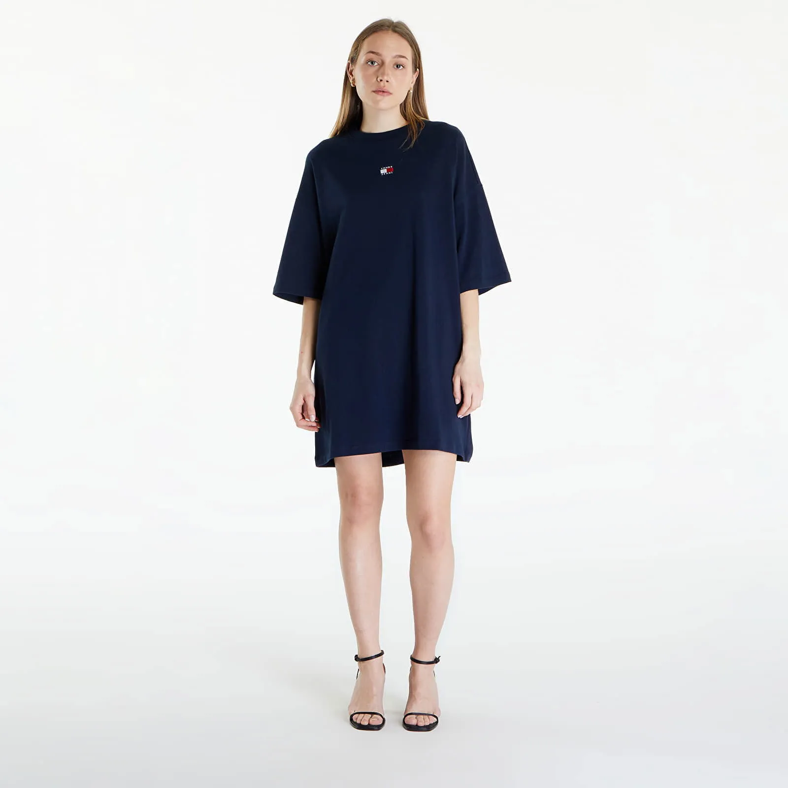 Kleid Tommy Hilfiger Tommy Jeans Badge Tee Dress DW0DW18145 C1G