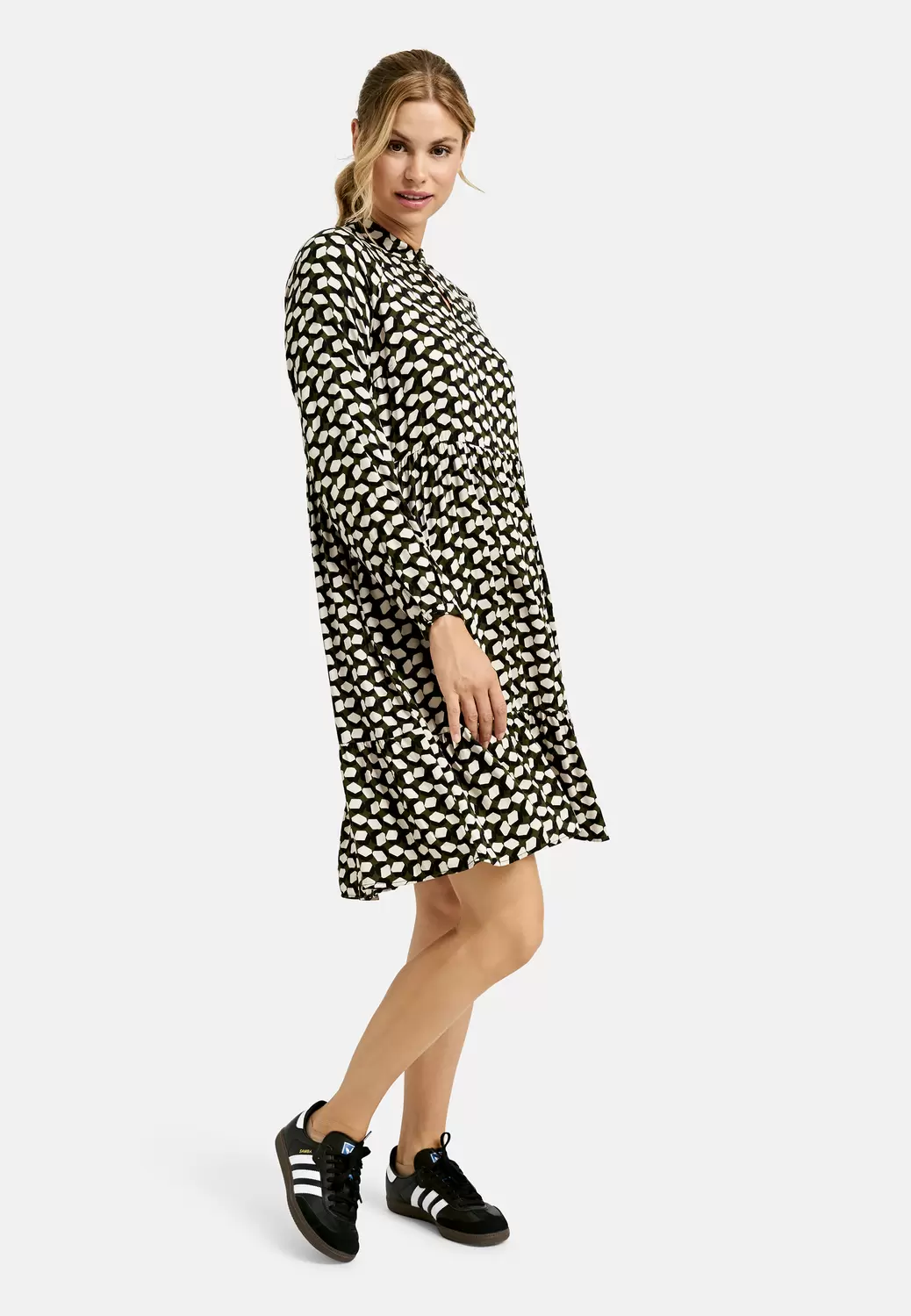 Short Volant Dress