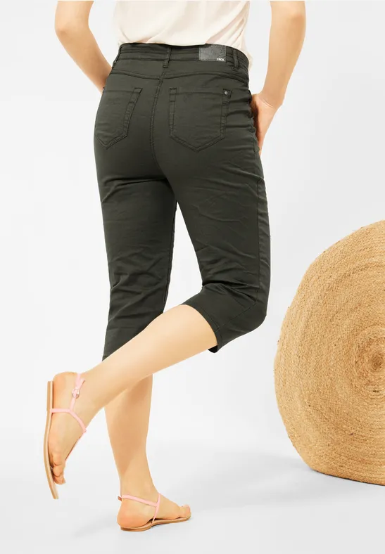 Slim Fit Hose in High Waist