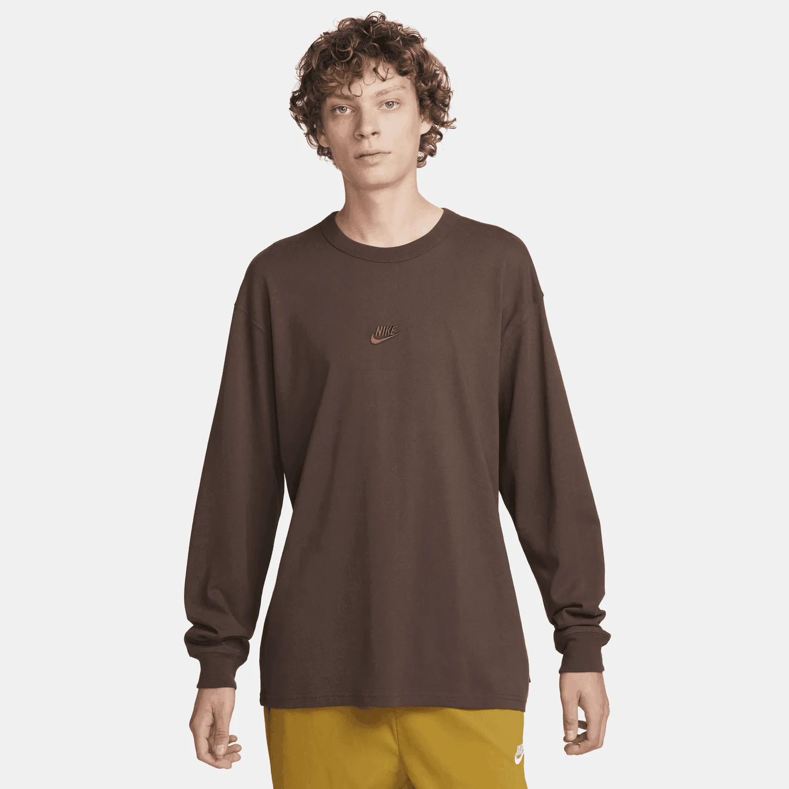 T-shirt Nike Sportswear Premium Essentials Tee DO7390-237
